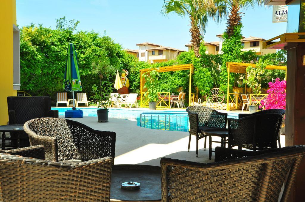 Almila Side Suite Hotel Buitenkant foto